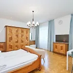 Exclusive Entry: Cozy Guestroom
