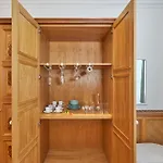 Apartment Exclusive Entry: Cozy Guestroom