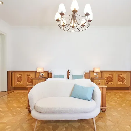 Exclusive Entry: Cozy Guestroom Daire