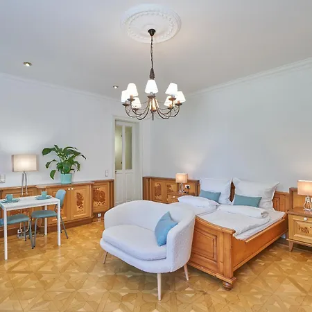 Appartamento Exclusive Entry: Cozy Guestroom *