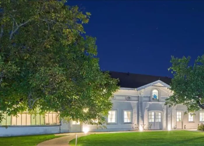 Апартаменты Exclusive Entry: Cozy Guestroom