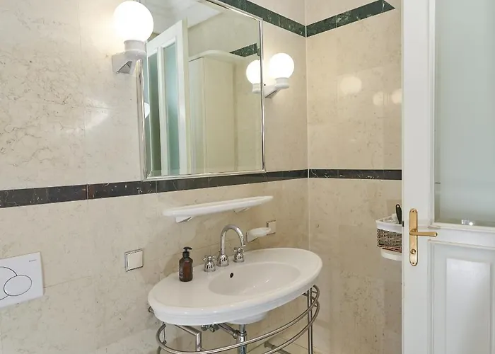 Exclusive Entry: Cozy Guestroom Апартаменты Баден