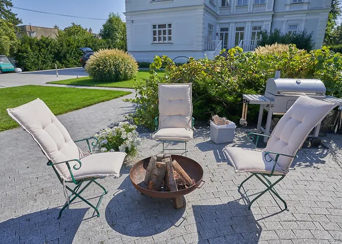 Апартаменты Exclusive Entry: Cozy Guestroom Баден